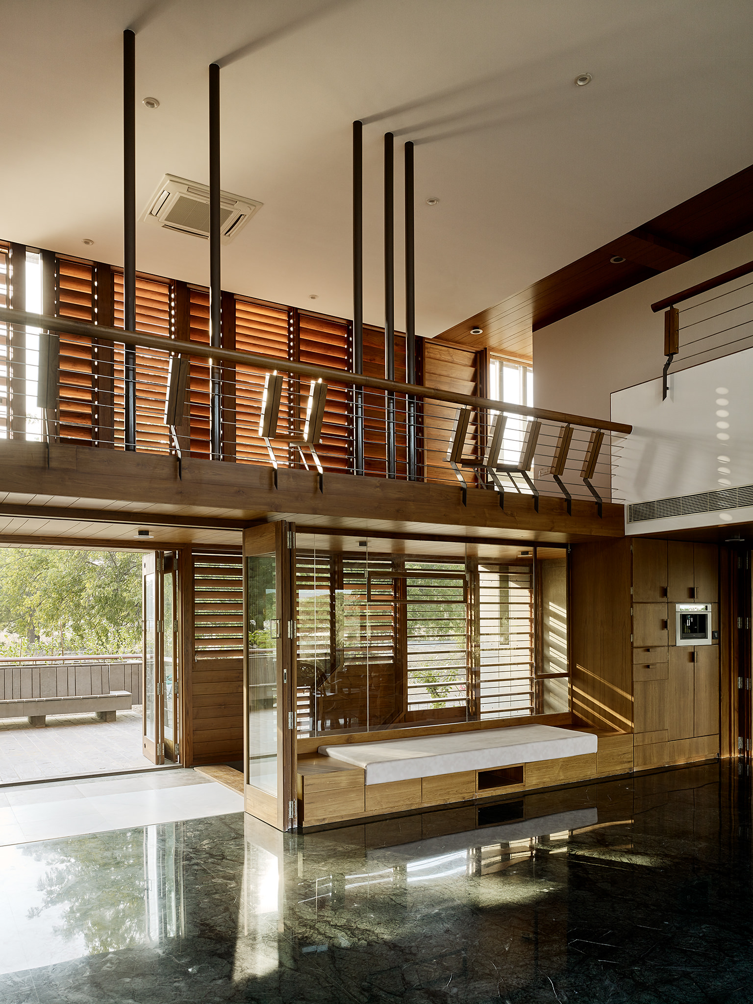 E17623 Alpa 060256 SCREEN 170802